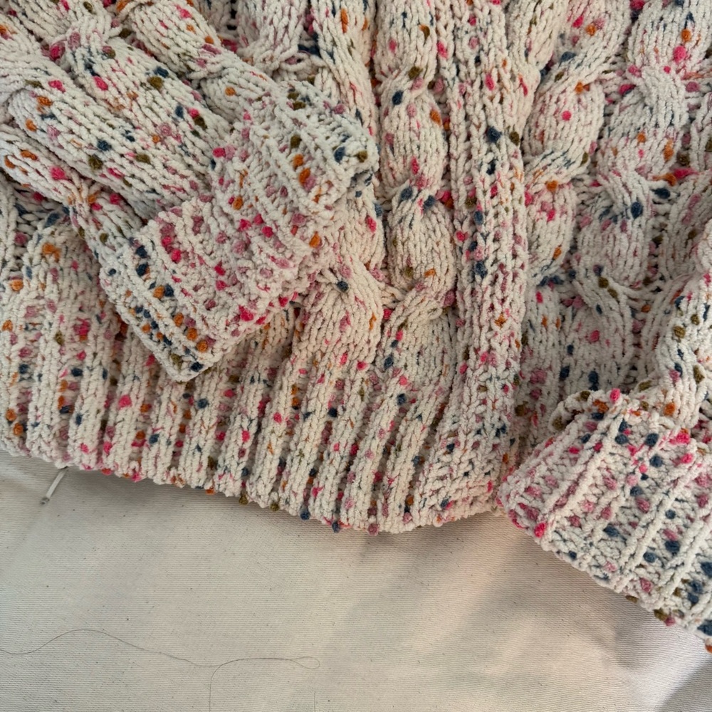cream speckled knit sweater - Picture 5 of 5